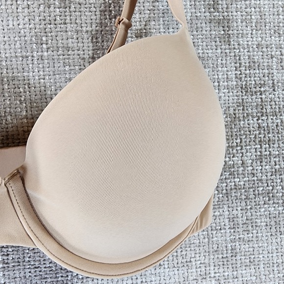 Skims Fits Everybody T-Shirt Bra Womens 36D Beige Underwire Padded Demi EUC - Picture 3 of 13